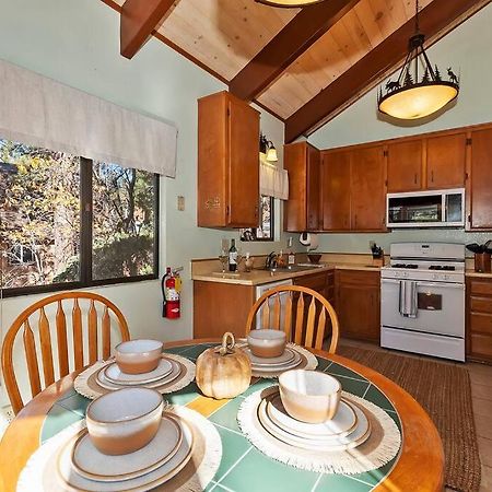 Everwood Serenity Treehouse Ontrail Head/Sledding Villa Big Bear Lake Exterior foto